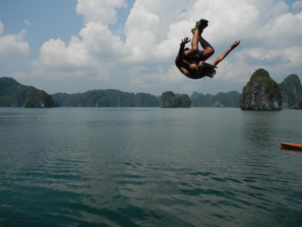 Nam Phuong Hotel Dong Khe Sau Bagian luar foto