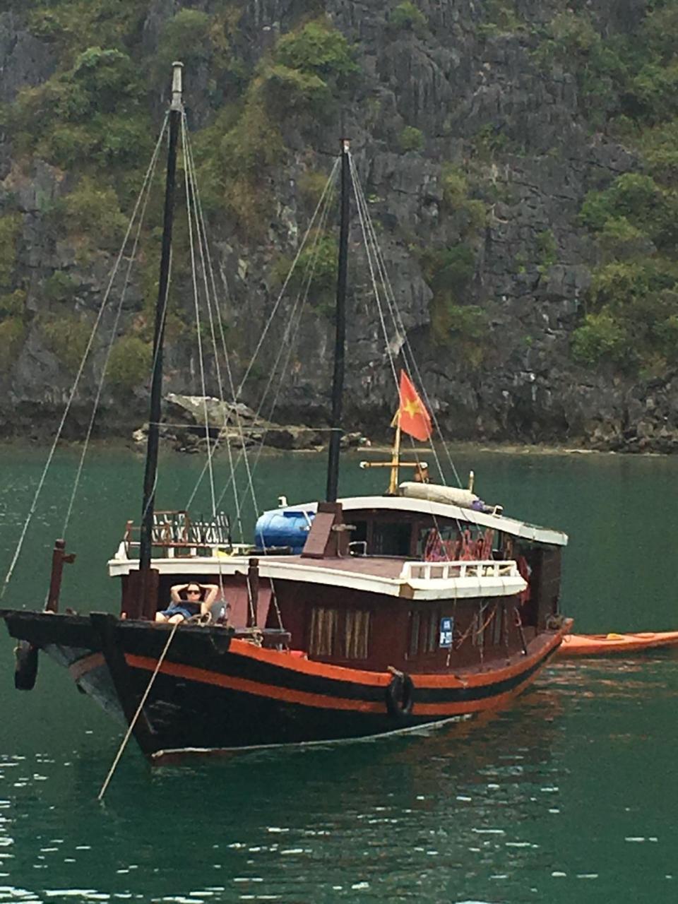 Nam Phuong Hotel Dong Khe Sau Bagian luar foto